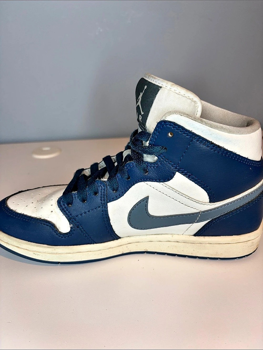 Jordan Air Jordan 1 Mid Sky J French Blue High Top Sneakers Blue & White US 6.5